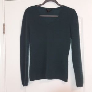 cashmere sweater